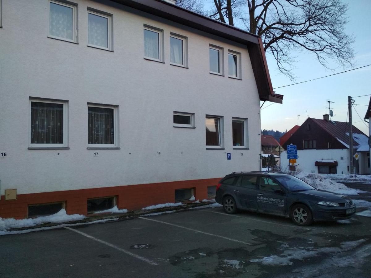 Apartman Pernink - Ubytovani V Srdci Krusnych Hor Екстер'єр фото